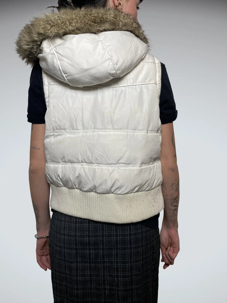 gilet with fur