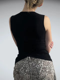 night flow – deep v black tank (S)