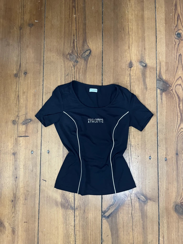 Tight shirt