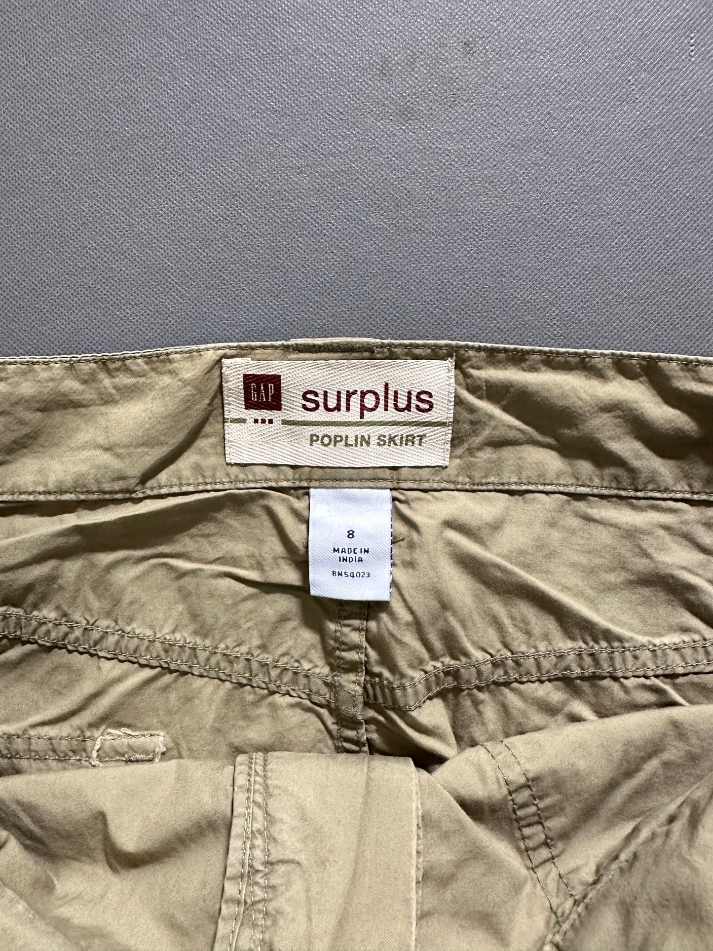 Chic Olive Green Mini Skirt with Pockets (L)