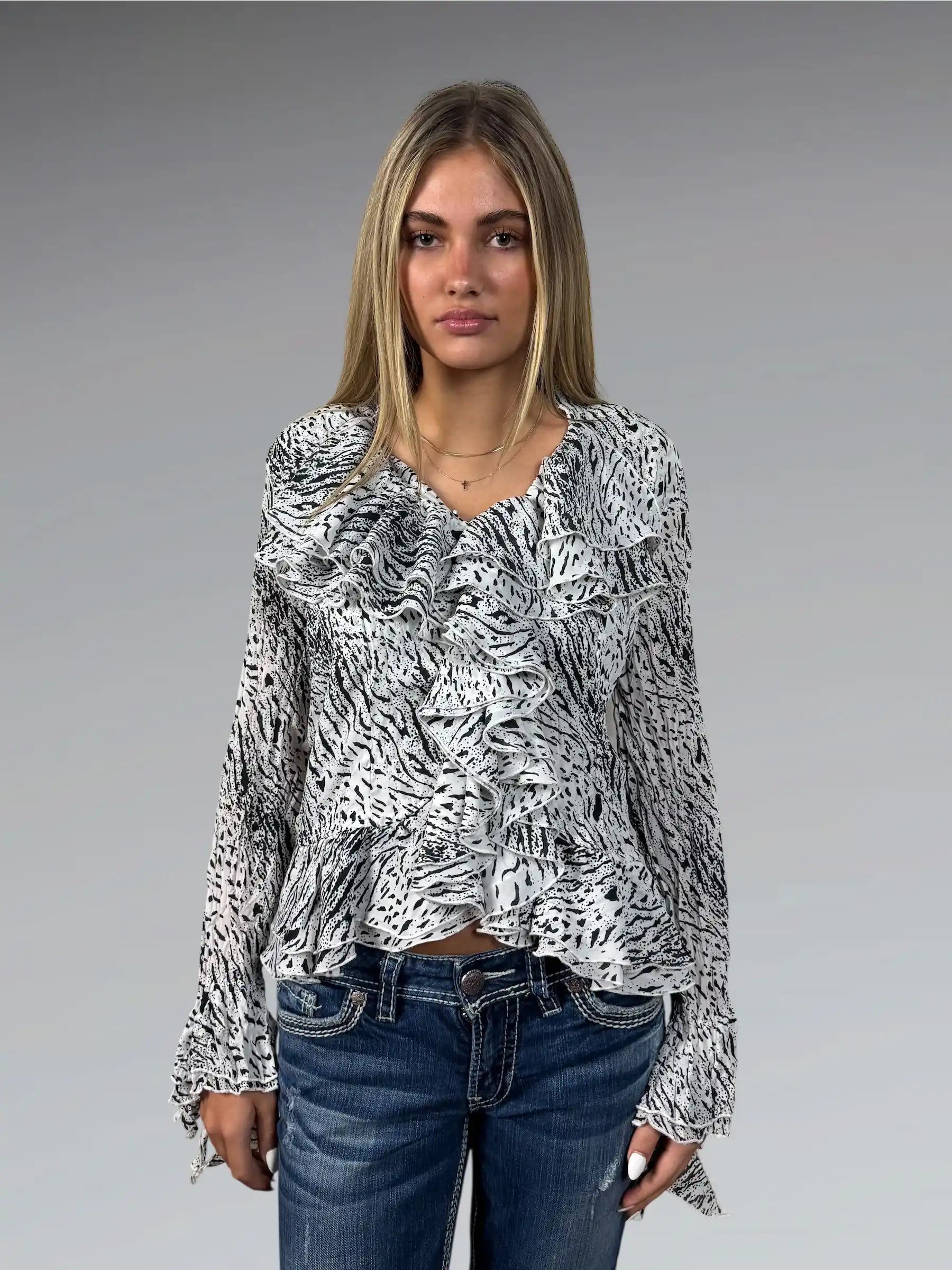 Kaelyn Max White Tiger Print Long Vintage Top (S)