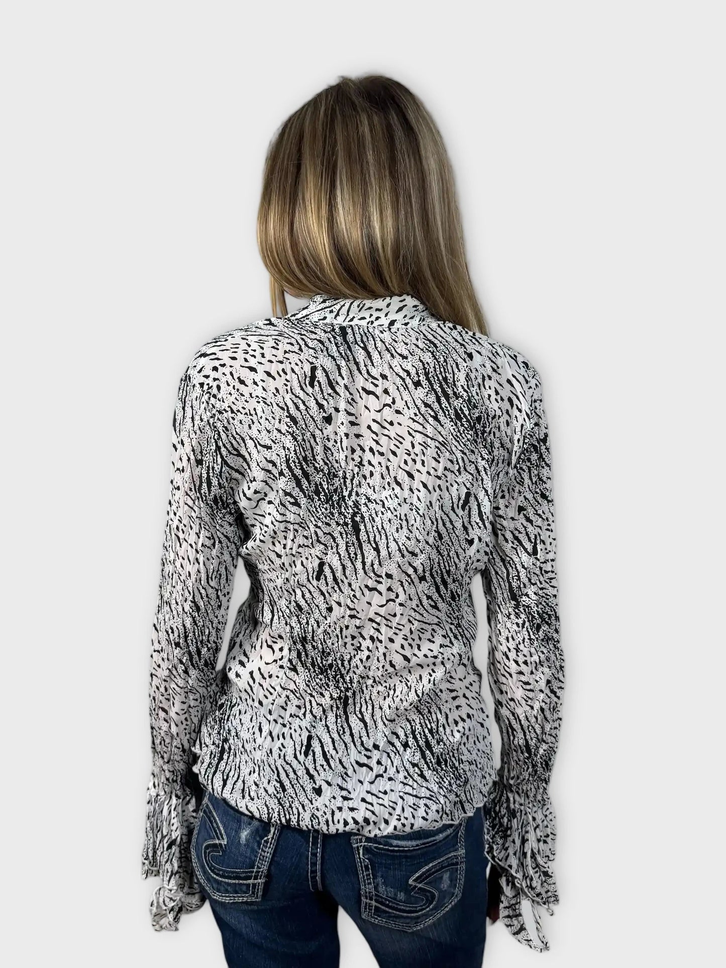 Kaelyn Max White Tiger Print Long Vintage Top (S)