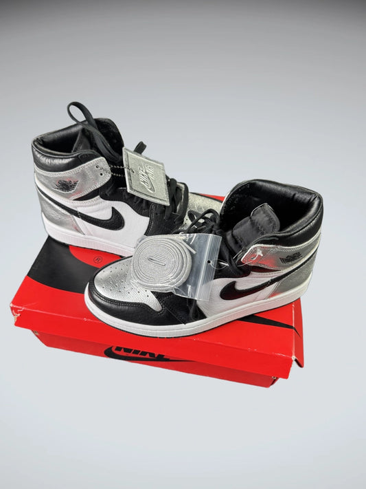 Exclusive Jordan 1 High OG Silver Toe (38.5)