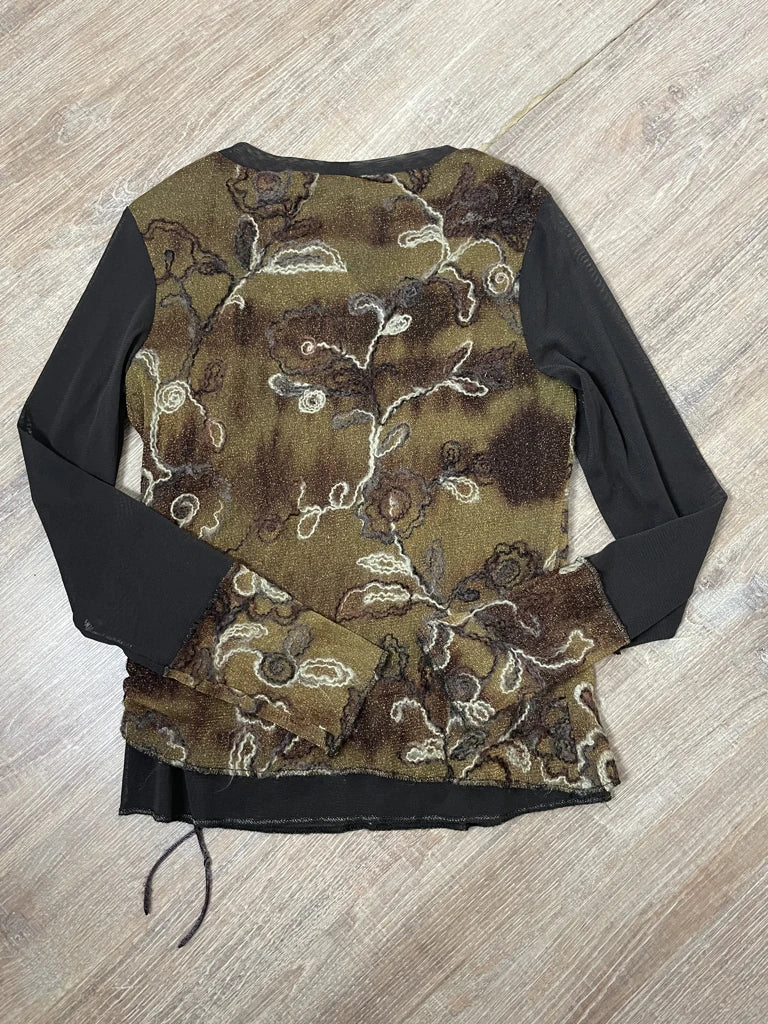 Long sleeve shirt