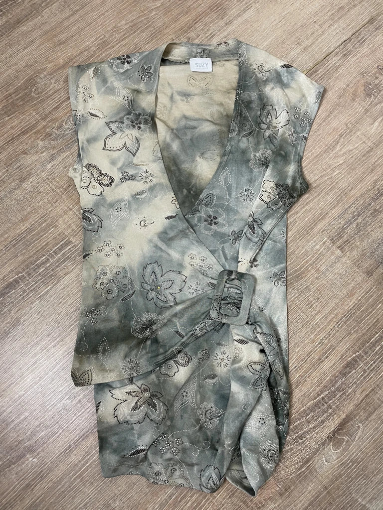 Top with belt