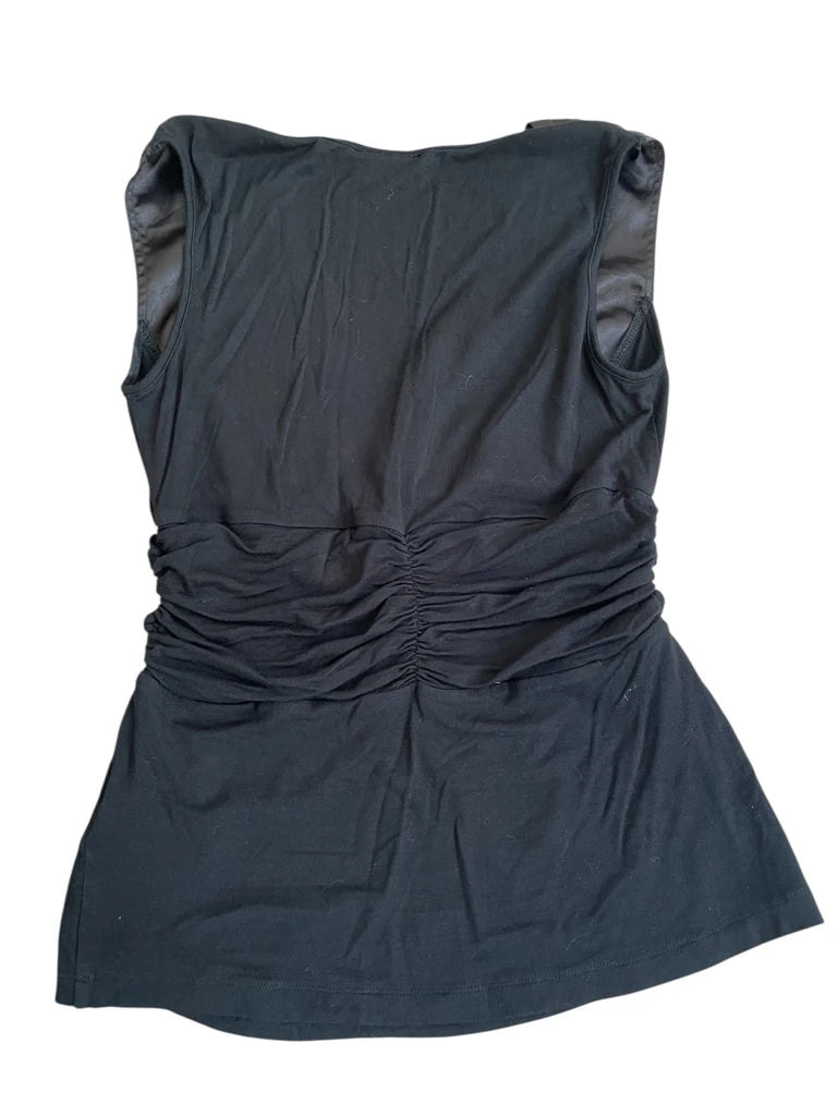 night flow – deep v black tank (S)