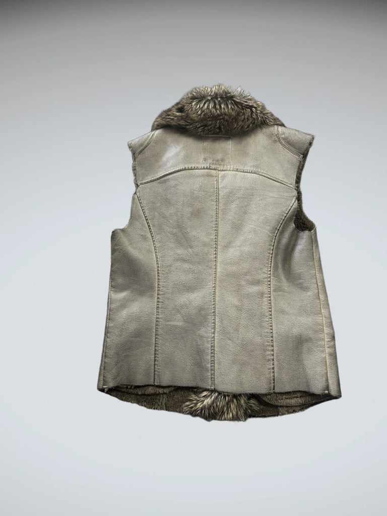 Maurices Faux Fur Collar Leather Vest Women (M)