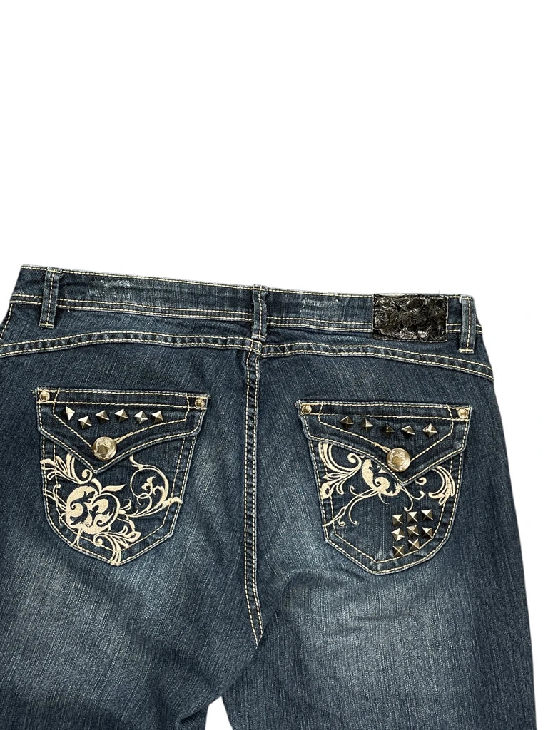 Dark Wash Straight-Leg Jeans with Subtle Distressing (XL)