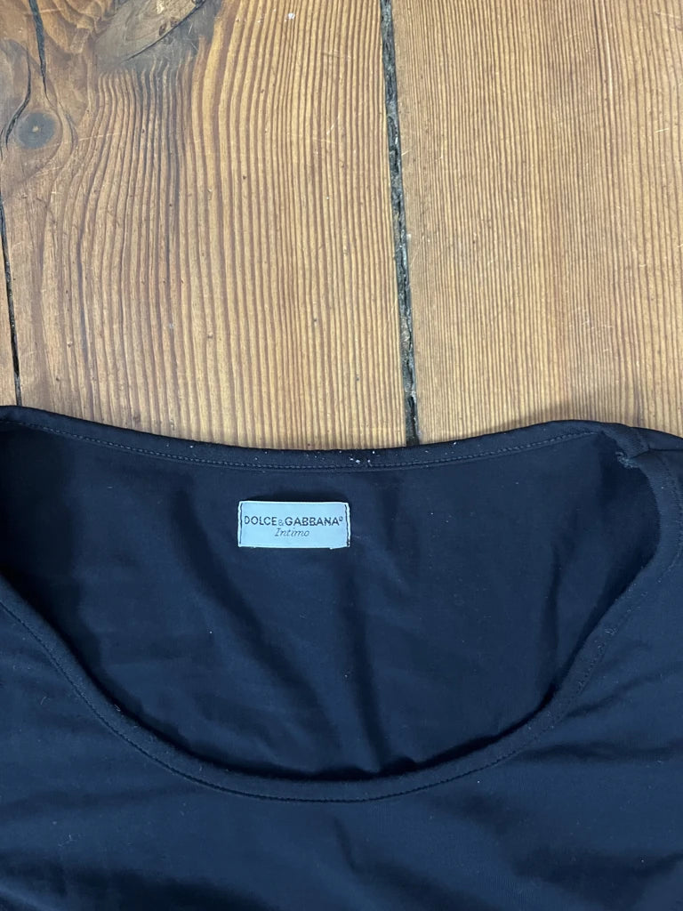 Tight shirt