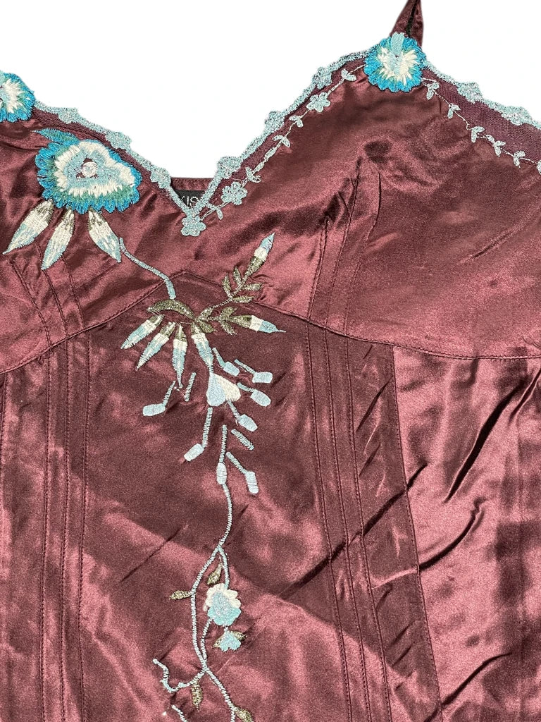 Dark purple flower detail top (M)