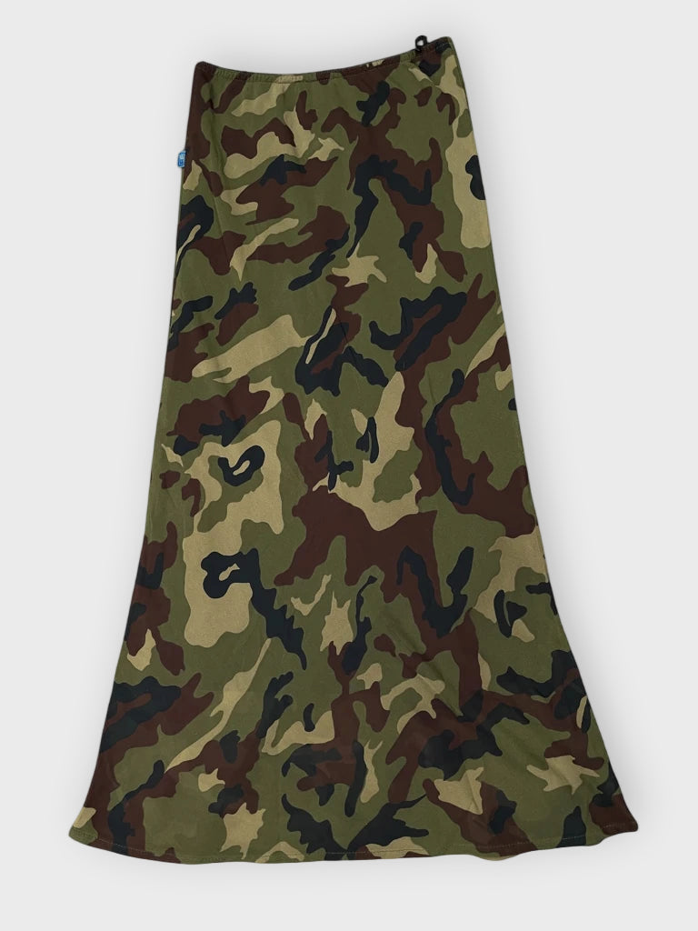 back view, Black military-inspired skirt by Forecast, vintage Y2K second hand piece