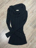 Long sleeve shirt with wide collar