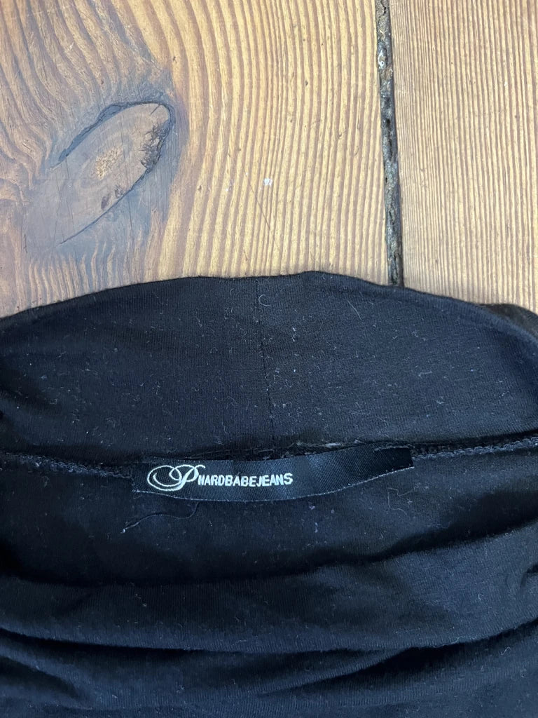 Black turtleneck longsleeve