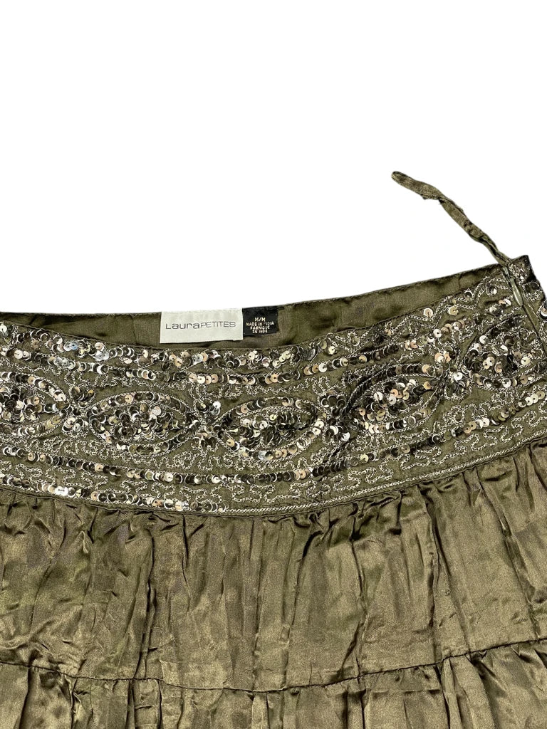 Classic green pleated skirt by Laura Petites (M)