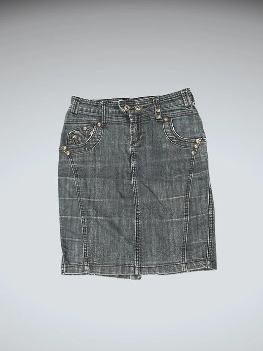 Seduction Dark Washed Denim Skirt (XS)
