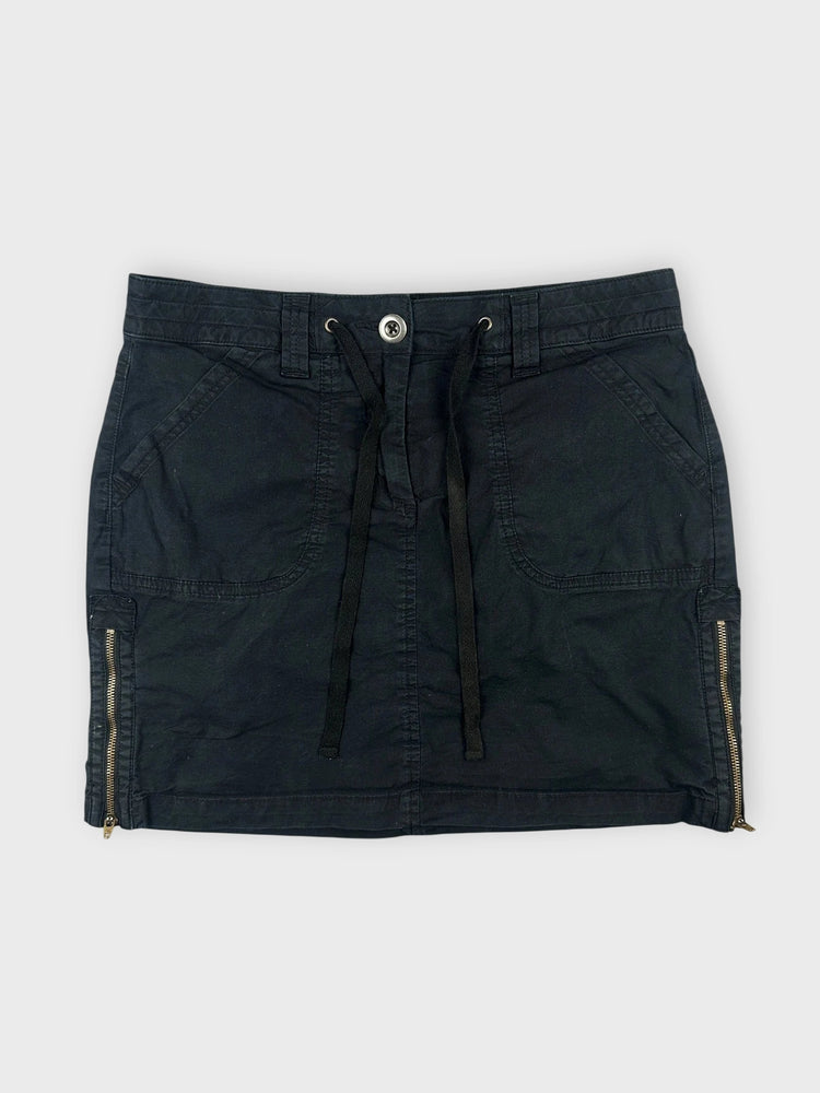 Chic Black Mini Skirt with Zipper Details (W30 / L)