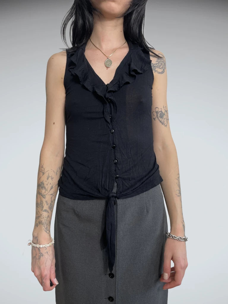 black sleeveless top (S)