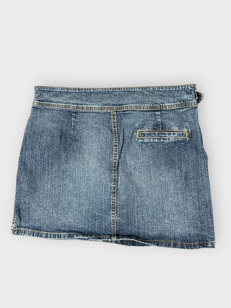 Vintage Denim Skirt with Belt Detail (L)