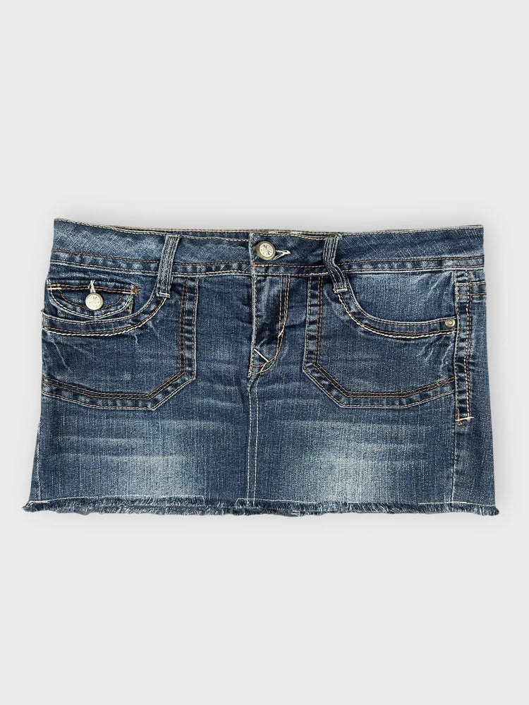 Distressed Denim Mini Skirt for Edgy Vibes (W33 / XL)