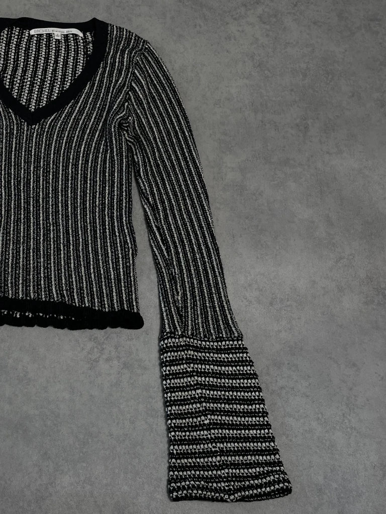 pretty black and white jumper