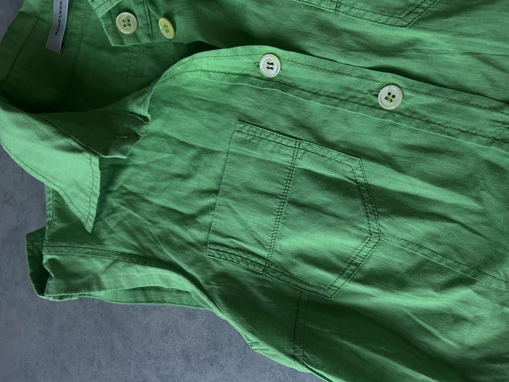 Green sleeveless button up