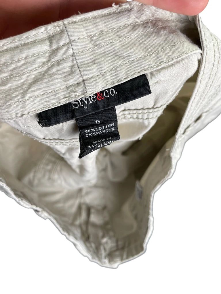 White Utility Cropped Cargo Pants with Drawstring Hem (M)