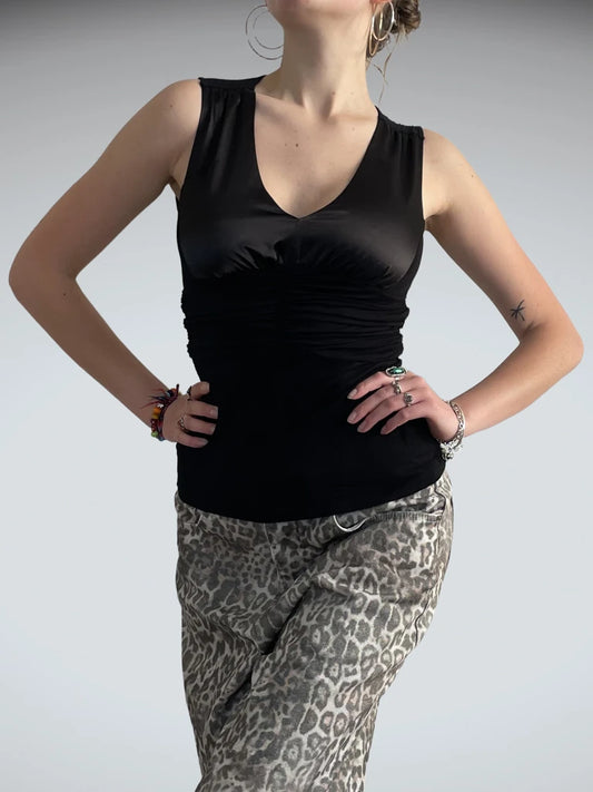 night flow – deep v black tank (S)