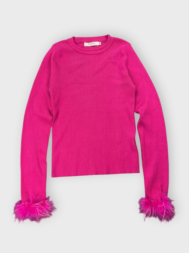 front view, Daphnea Hot Pink Knit Sweater with Feather Cuffs, vintage Y2K second hand piece