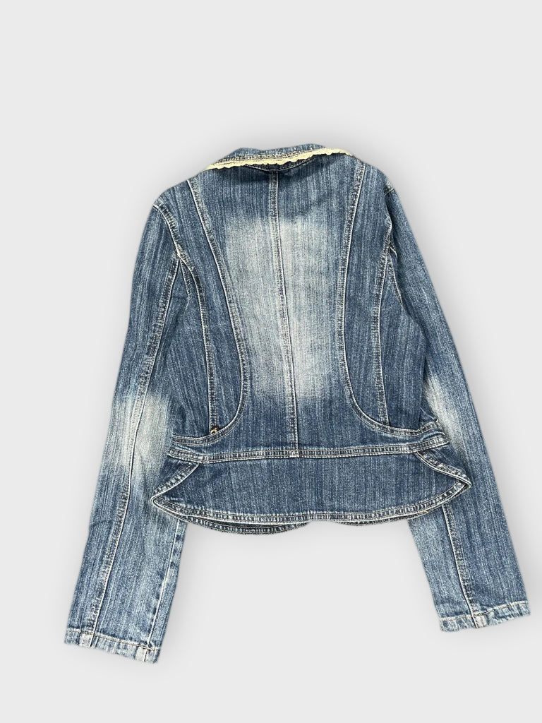 detail view, Shiny Denim Blazer with Lace Trim, vintage Y2K second hand piece, image 4