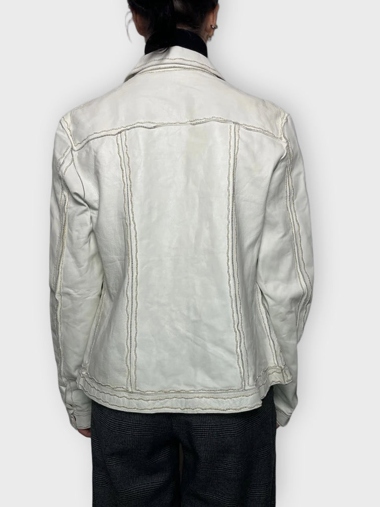 back view, White Leather Jacket, vintage Y2K second hand piece