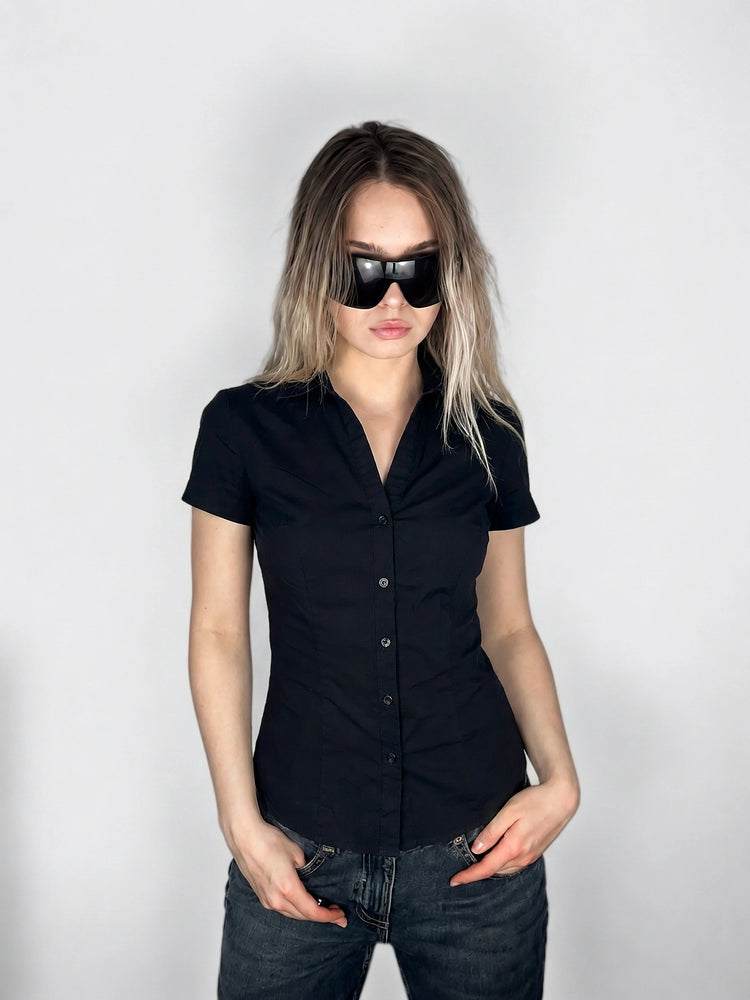 Black Body Shirt with Edgy Fit (M)