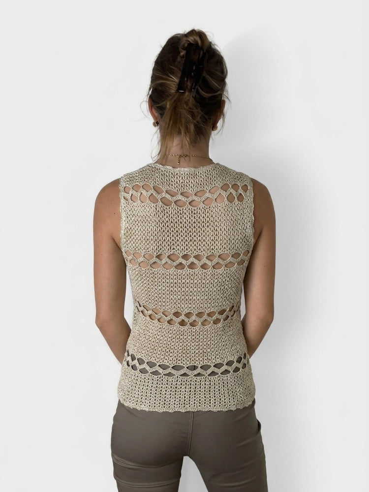 Chunky Knit Top With Cut-Outs (M)